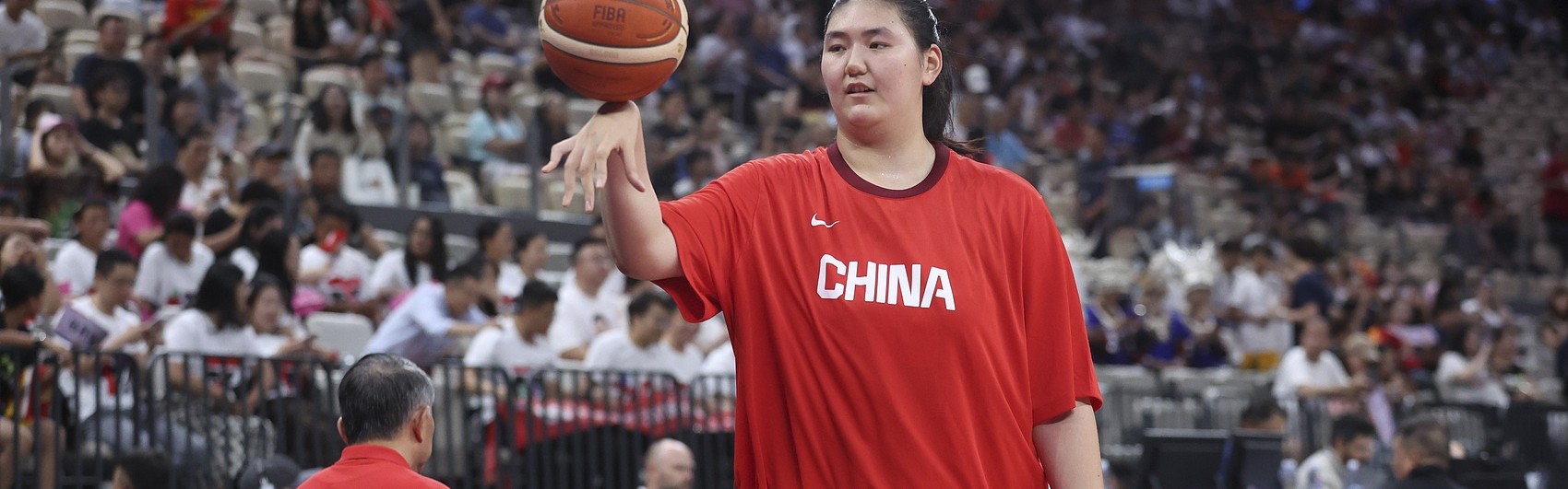 NBA直播-媒体人：张子宇是双刃剑 提供高效个人进攻 但影响全队的攻防发挥
